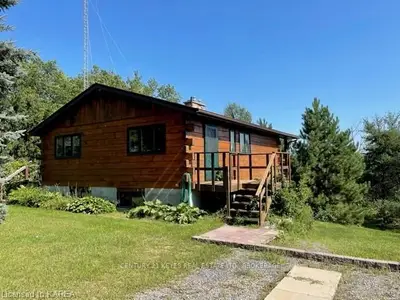 137 OLD RIVER Road, Leeds and the Thousand Islands, ON K0E 1R0
