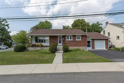 48 Ellerbeck Street, Kingston, ON K7L 4H7