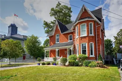 109 THOMAS Street E, Greater Napanee, ON K7R 1L1