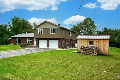 23 Bay Road, Rideau Lakes, On K0g 1l0