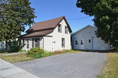 205 BELLEVILLE Road, Greater Napanee, ON K7R 2R4