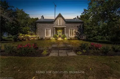 387 Moscow Road, Stone Mills, On K0k 3n0
