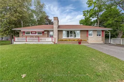 273 Dundas Street W, Greater Napanee, On K7r 2b2