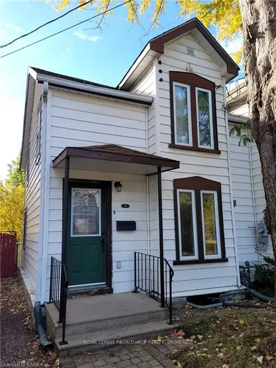 146 Bay Street, Kingston, On K7k 1j2