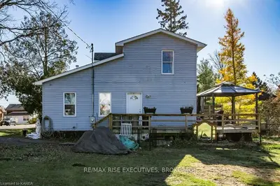 1 Neely Street, Stone Mills, On K0k 3g0