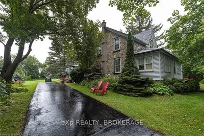 11 Jones Street, Stone Mills, On K0k 3g0
