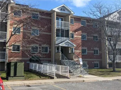 316 KINGSDALE Avenue 407, Kingston, ON K7M 8S2