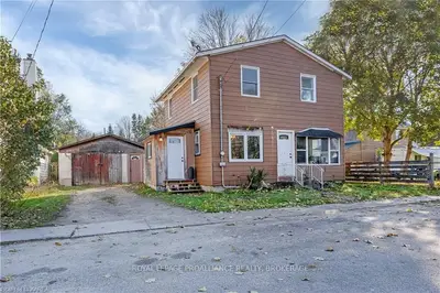 119 Stanton Street, Leeds And The Thousand Islands, On K0h 2n0