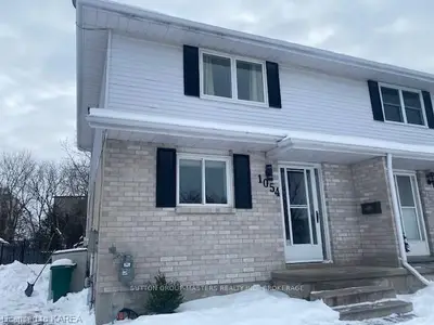 1054 Redwood Crescent, Kingston, On K7p 1y9
