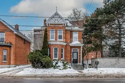 26 Rideau Street, Kingston, On K7k 2z6