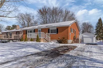 136 Pearl Street, Deseronto, On K0k 1x0