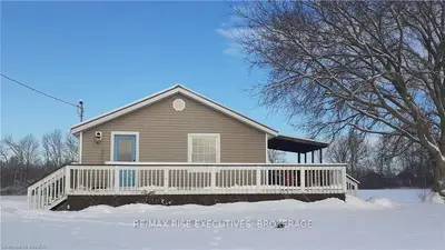 91 Fretts Lane, Greater Napanee, On K7r 3k7