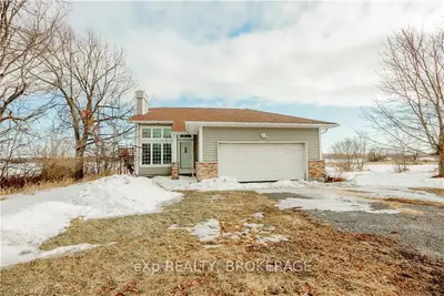 347 Holiday Point Road, Frontenac Islands, On K0h 2y0
