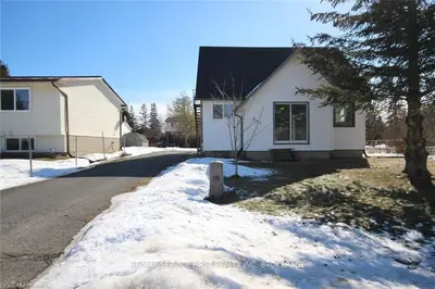 303 FORSYTH Street, Gananoque, ON K7G 3B4