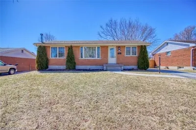 169 BELMONT Avenue, Kingston, ON K7M 4T3