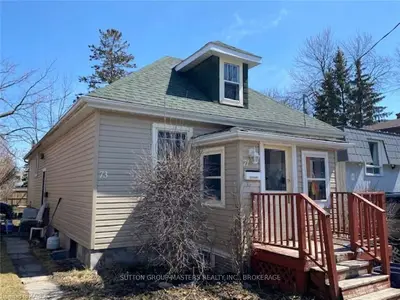 71 Livingston Avenue, Kingston, On K7l 4l3