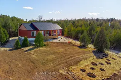 571 Kinch Street, Elizabethtown-kitley, On K0g 1g0