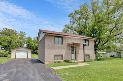 9 Blake Street, Greater Napanee, On K7r 3e2