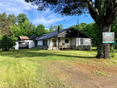 71 MATAWATCHAN Road, Addington Highlands, ON K0H 1K0