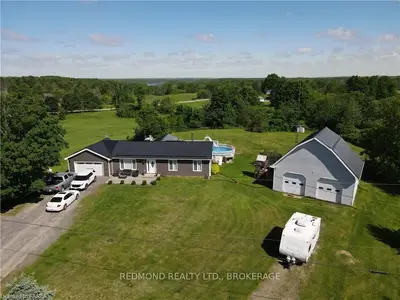 52 & 0 Berry Road, Front Of Leeds & Seeleys Bay, On K7g 2v3
