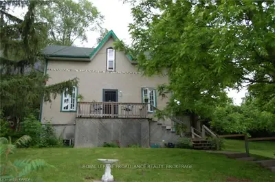 421 Dundas Street, Deseronto, On K0k 1x0