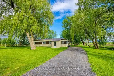 227 Reeds Bay Road, Frontenac Islands, On K0h 2y0