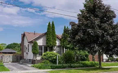 159 Kingscourt Avenue, Kingston, On K7k 4p5