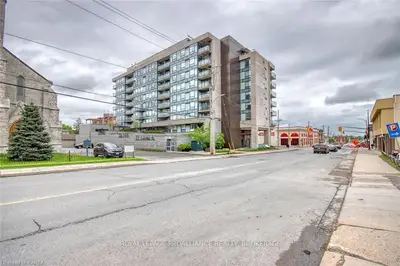 121 Queen Street 201, Kingston, On K7k 0g6