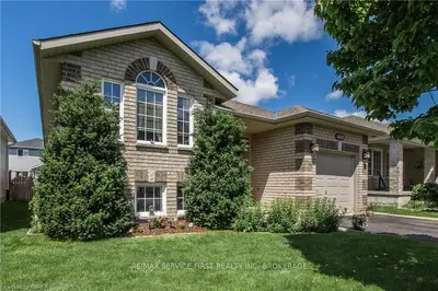1481 Birchwood Drive, Kingston, On K7p 3h4