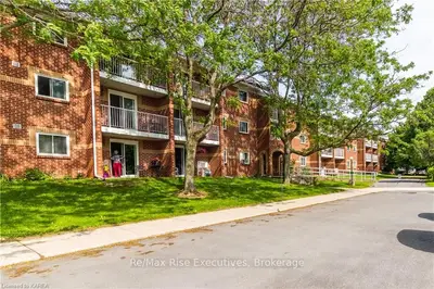 561 ARMSTRONG Road 316, Kingston, ON K7M 8J9