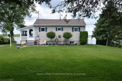 543b South Shore Road, Greater Napanee, On K7r 3k7