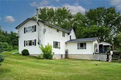 103 Briar Hill Road, Leeds And The Thousand Islands, On K0e 1n0