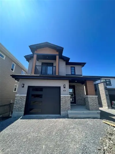 48 ERIE Court, Loyalist, ON K7N 0E3