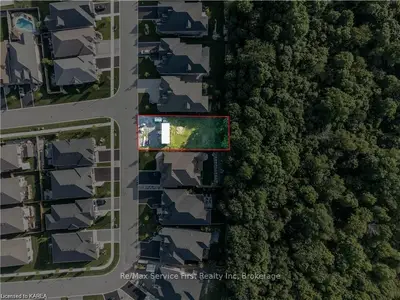 186 Pauline Tom Avenue, Kingston, On K7p 2n6