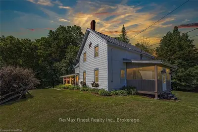1808 Pine Grove Road, Greater Napanee, On K0k 2l0
