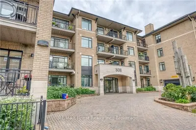 808 Bronson Avenue 218, Dows Lake - Civic Hospital and Area, ON K1S 5A4