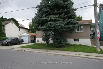 362 York Street, Kingston, On K7k 1r9