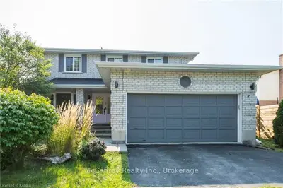 11 COOKE Court, Belleville, ON K8N 5N4