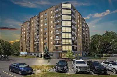 120 Barrett Court 406, Kingston, On K7l 5h6