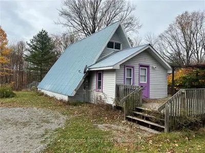 3294 County Road 3, Leeds And The Thousand Islands, On, K0e 1l0