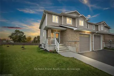 949 Blossom Street, Kingston, On K7p 0n2