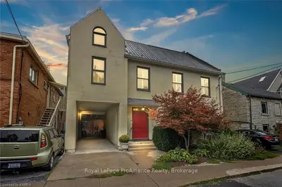 97 Earl Street, Kingston, On K7l 2g8