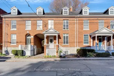 34 Wellington Street, Kingston, On K7l 3c1