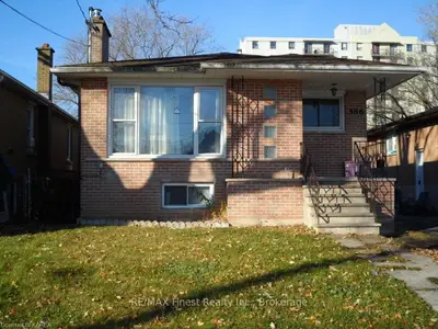 586 Macdonnell Street, Kingston, On K7k 4x1