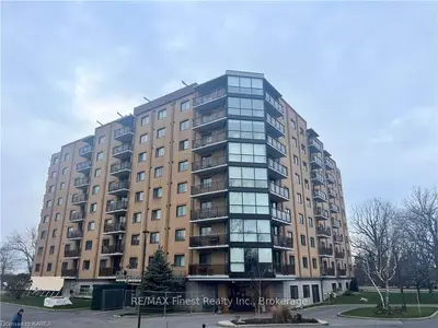 120 BARRETT Court 409, Kingston, ON K7L 5H6