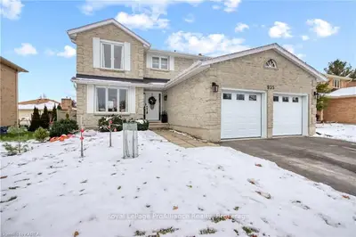 935 Newcastle Street, Kingston, On K7p 2h6
