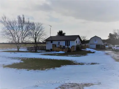 195 Briar Hill Road, Leeds And The Thousand Islands, On K0e 1l0