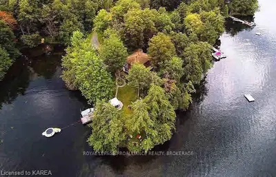 242 Mcnally`s Lane, Rideau Lakes, On K0g 1x0