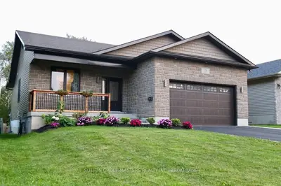 226 Queen Street, Greater Napanee, On K7r 3t4