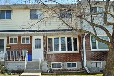 26 Addington Street 19, Loyalist, On K7n 1c5